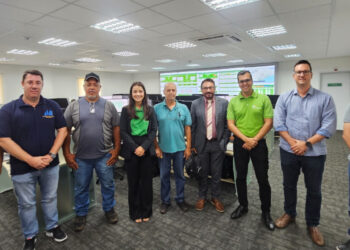 Felipe Penedo apresenta demandas em reunião com Neoenergia