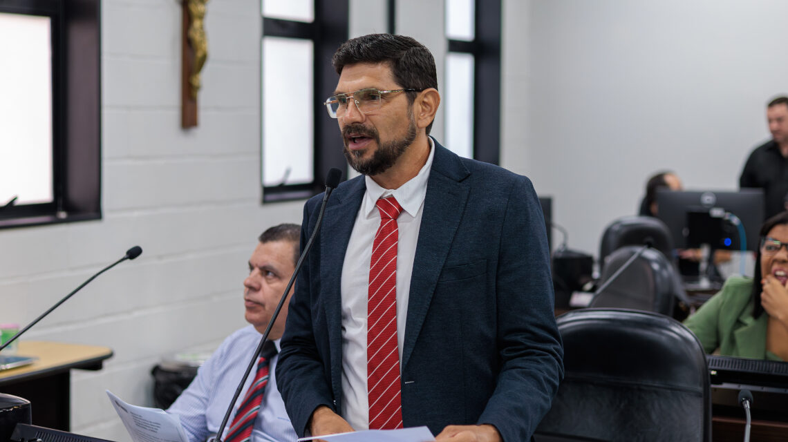 Marcio do Estacionamento questiona Prefeitura sobre alteração nas grades de proteção dos hidrômetros residenciais