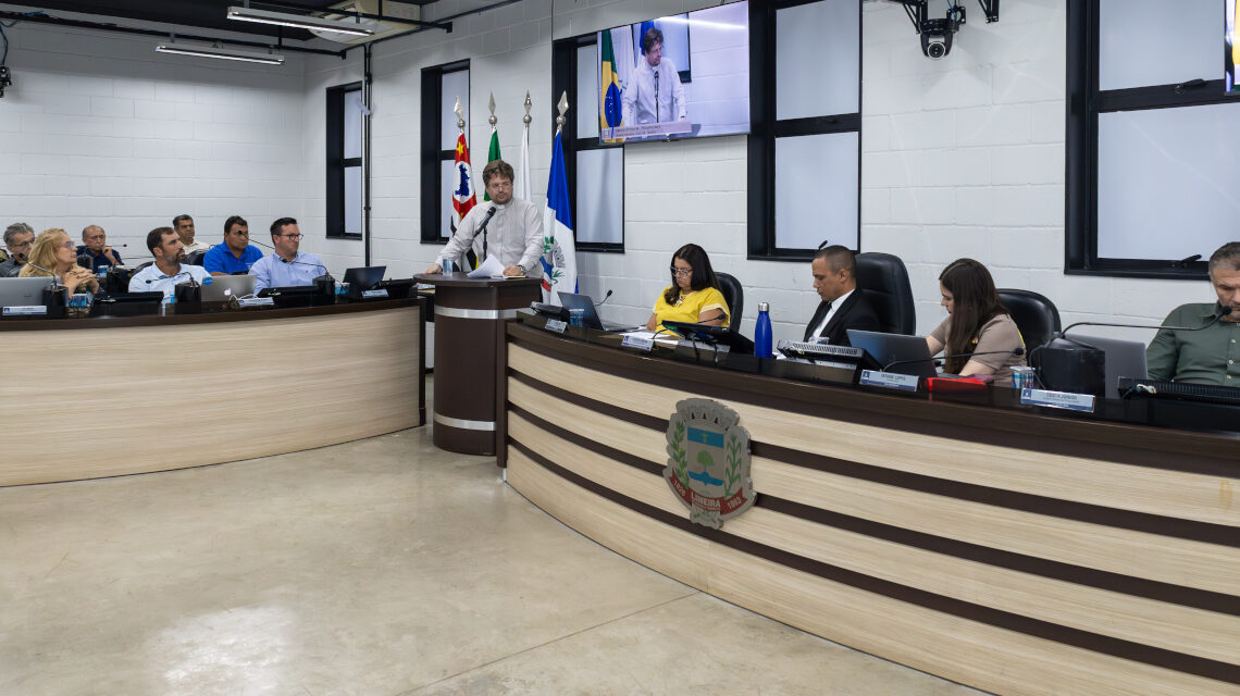 Sessão ordinária: Câmara aprova cinco projetos e encaminha 19 requerimentos à Prefeitura