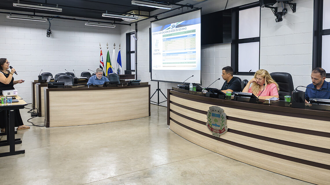 Em audiência na Câmara, Prefeitura presta contas sobre cumprimento das metas fiscais de 2025