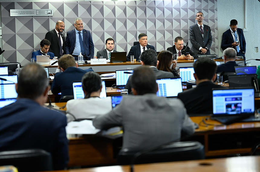 CPMI aprova pedidos de prisão e quebra de sigilos de servidores do INSS — Senado Notícias