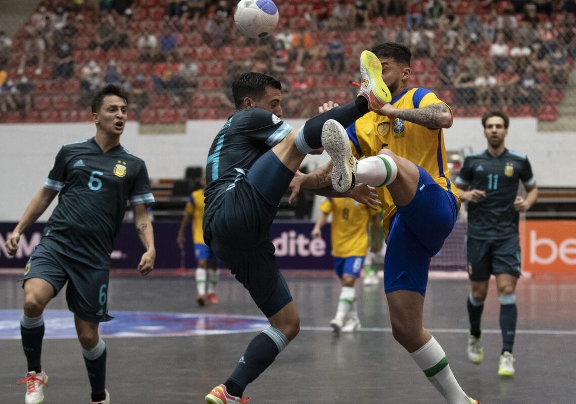 Brasil e Argentina decidem Copa América de Futsal neste domingo