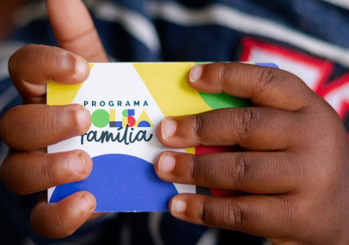 Caixa paga Bolsa Família a beneficiários com NIS de final 3