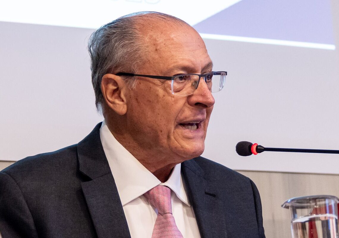 Alckmin: Brasil não perde competitividade com tarifa de 10% dos EUA