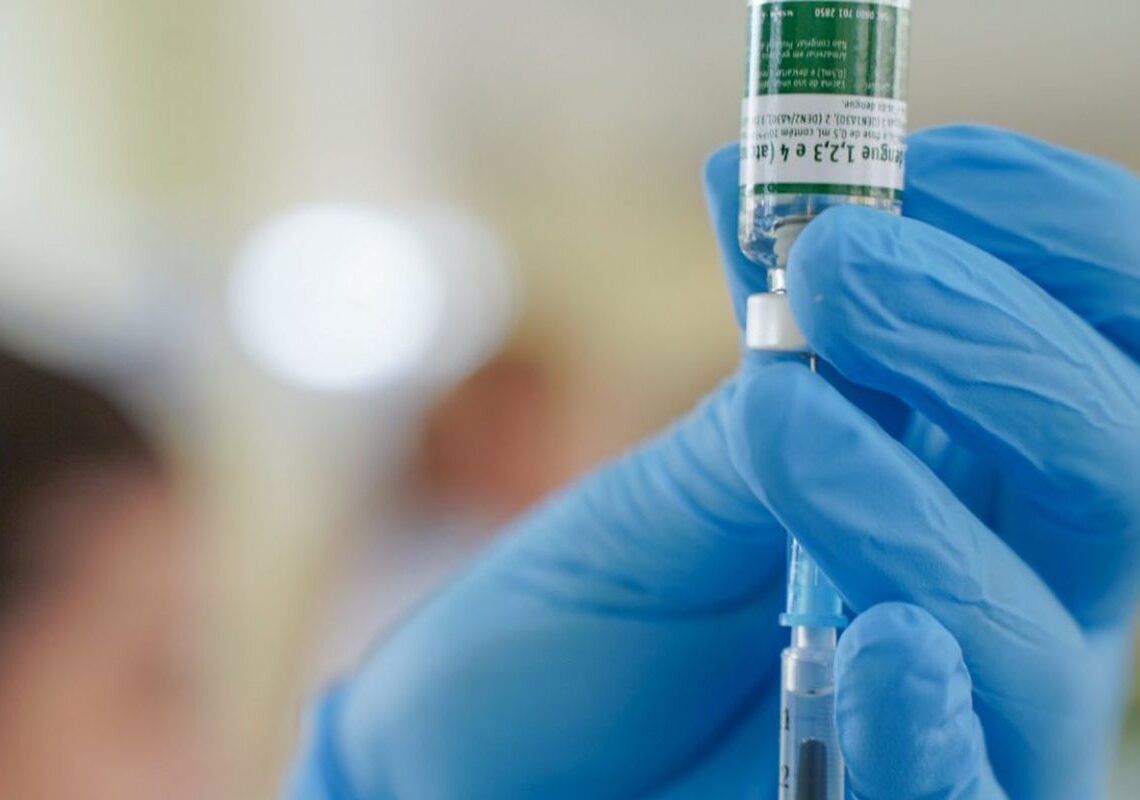 Equipes do SUS começam a receber vacina do Butantan contra a dengue