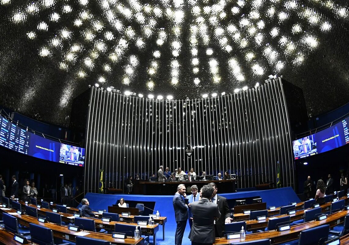 Senado aprova regras mais duras para condenados por morte de policiais