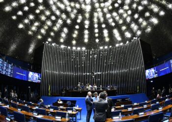 Senado aprova regras mais duras para condenados por morte de policiais