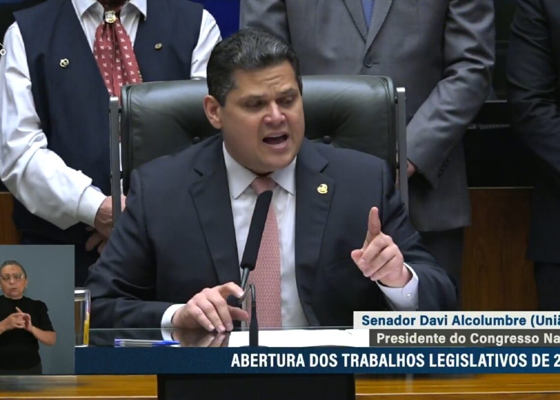 Estabilidade do país depende do respeito mútuo entre os Poderes — Senado Notícias