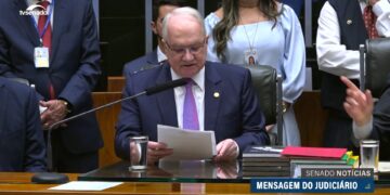 Presidente do STF defende harmonia e diálogo entre os Poderes — Senado Notícias