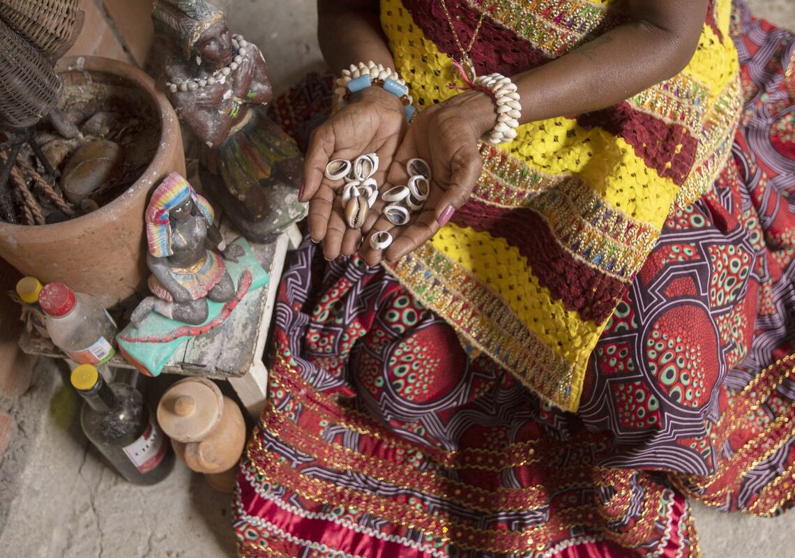 Cartilha une saberes de terreiros e prevenção do câncer em negras