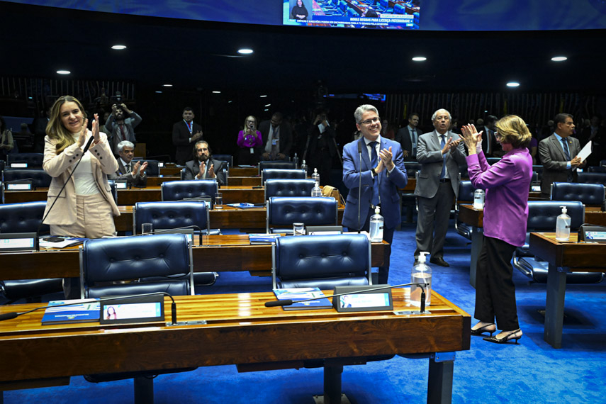 Aumento gradual da licença-paternidade vai à sanção presidencial