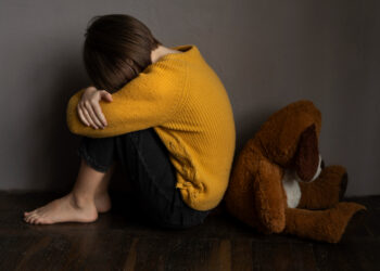 Professor universitário é preso acusado de abusar de quatro menores no RJ