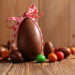 Entenda por que damos ovos de chocolate na Páscoa e a origem histórica dessa tradição