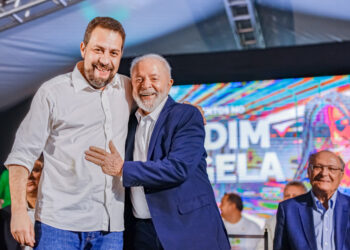 PSOL recusa federação com PT para eleições de 2026