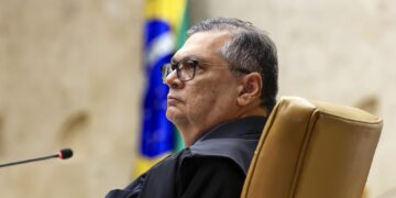 Moraes autoriza operação da PF contra blogueiro acusado de perseguir Dino