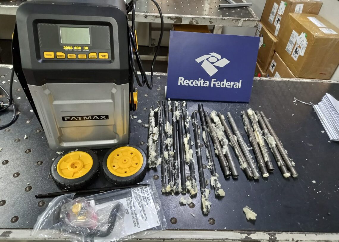 Receita Federal apreende peças de fuzis em Viracopos