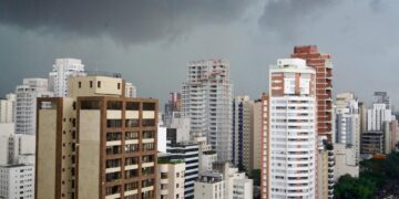 Defesa Civil do Estado mantém Gabinete de Crise e alerta para chuvas intensas até quarta-feira (11)