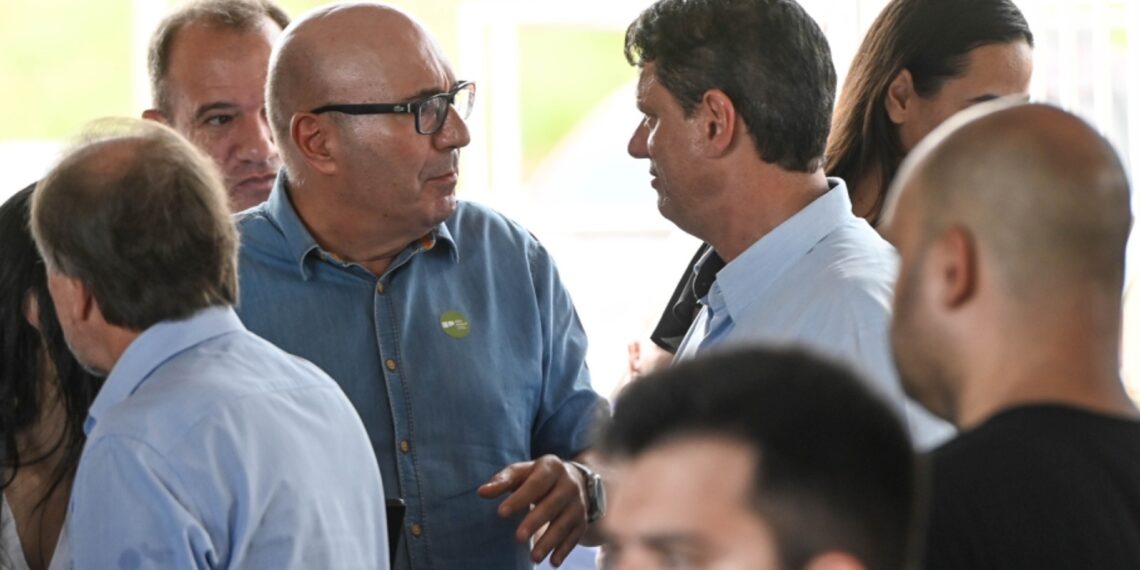 Governador atualiza situação de obras importantes na região