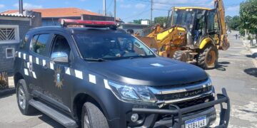 GM de Campinas recupera retroescavadeira roubada no Jardim Yeda