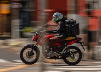 Mão na Roda: SP lança pacote de medidas que elimina custos a motociclistas e motoristas profissionais