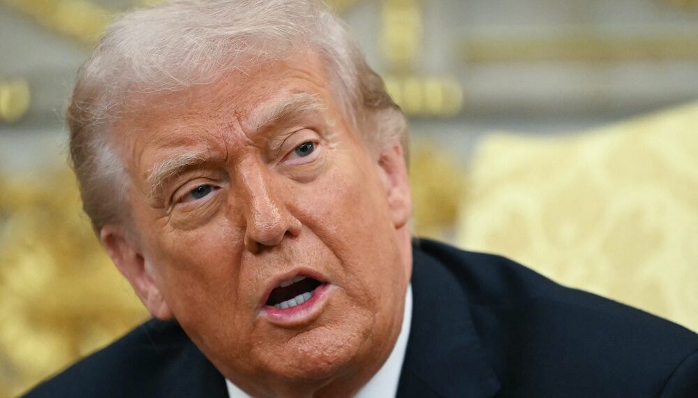 Trump diz estar ‘reconfigurando’ a mídia dos EUA