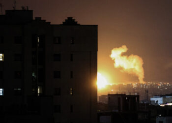 Guerra no Oriente Médio: 7º dia tem intensos ataques entre Israel e Irã