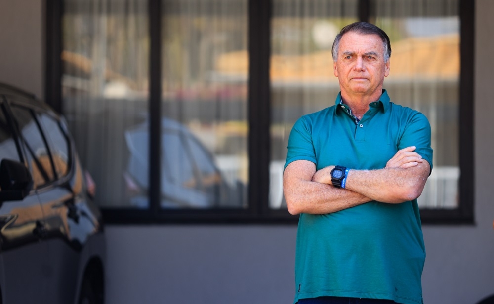 Pressão do Master sobre o STF aumenta chances de domiciliar a Bolsonaro, avaliam aliados