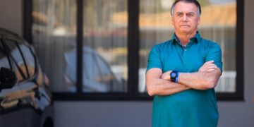 Pressão do Master sobre o STF aumenta chances de domiciliar a Bolsonaro, avaliam aliados