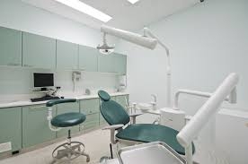 Vigilância Sanitária interdita clínica odontológica da Anhanguera em Campinas