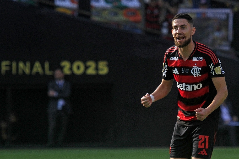 Jorginho, do Flamengo, critica Chappell Roan e acusa cantora de desrespeitar sua filha