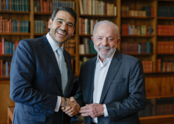 Lula envia ao Senado nesta terça indicação de Messias ao STF