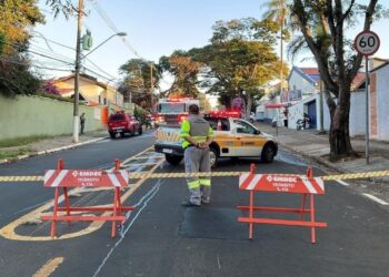 Rua no Cambuí tem bloqueio no trânsito nesta terça para obras de rede de gás