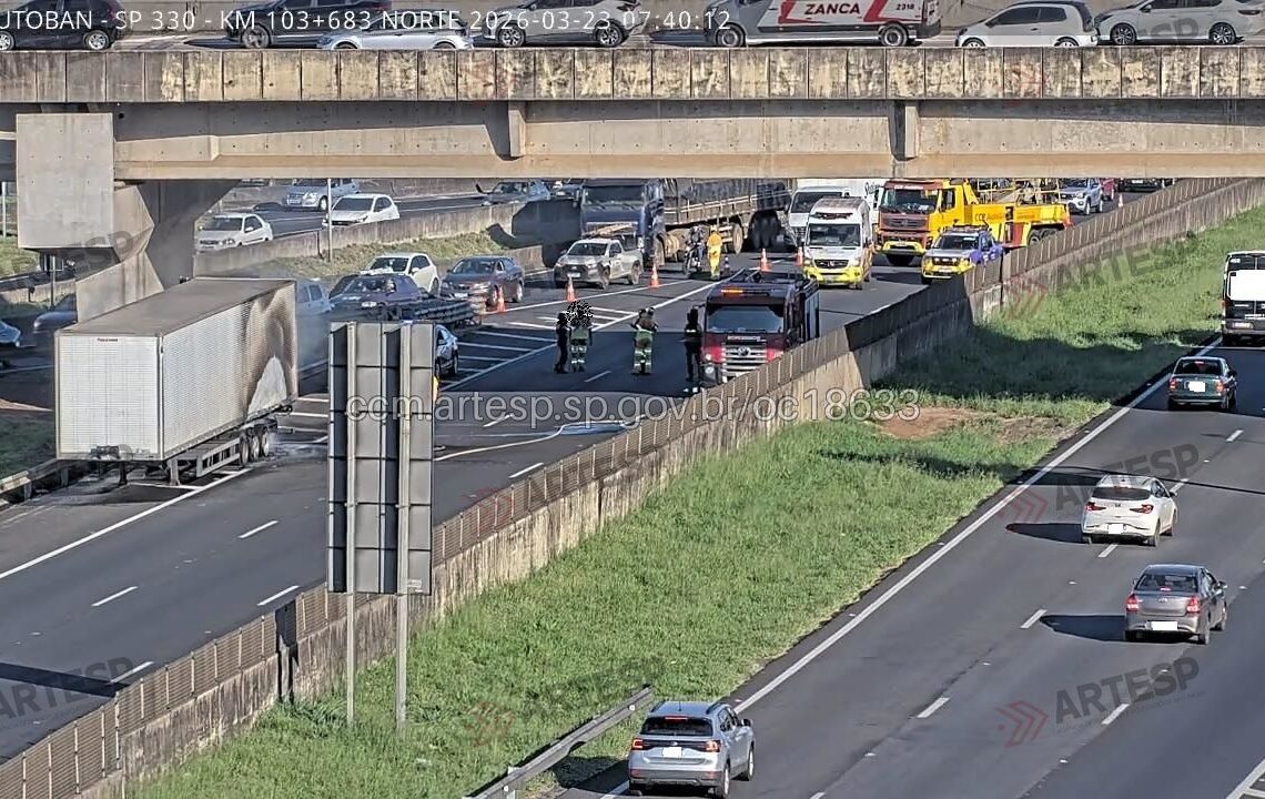 Incêndio em caminhão na Anhanguera provoca 12 quilômetros de congesitonamento em Campinas