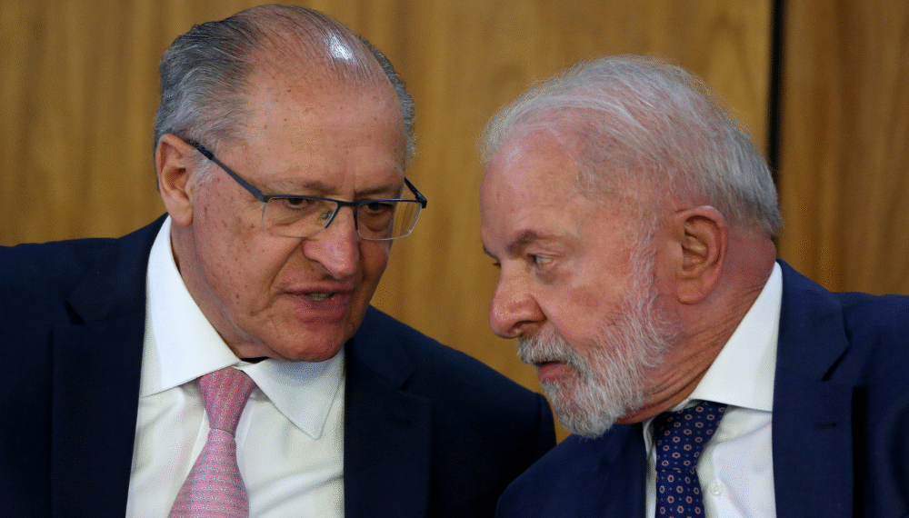 Lula confirma que Alckmin segue como vice em chapa pelo Planalto