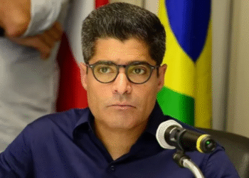 Pré-candidato ao governo da Bahia, ACM Neto recebeu mais de R$ 1,7 milhão do Master