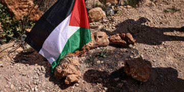 ONU pede que Israel suspenda assentamentos na Cisjordânia após deslocamento em massa de palestinos