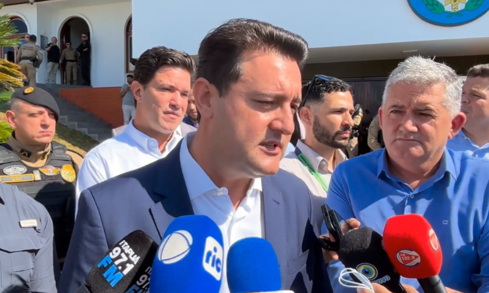 ‘Decisão muito difícil’, diz Ratinho Jr ao desistir de disputar a Presidência