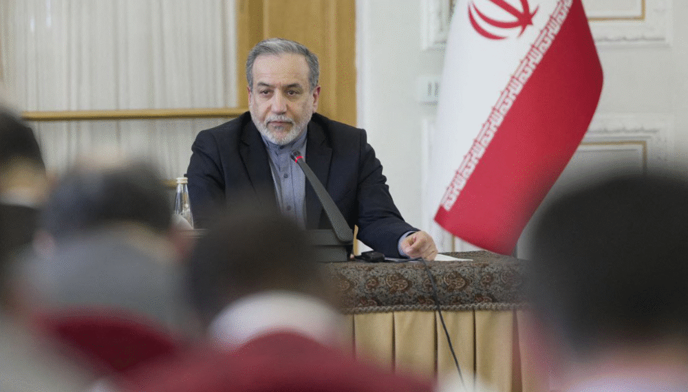 Trump não deve escolher próximo líder do Irã, diz chanceler