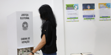 Análise da estrutura da multa eleitoral e regularização de pendências