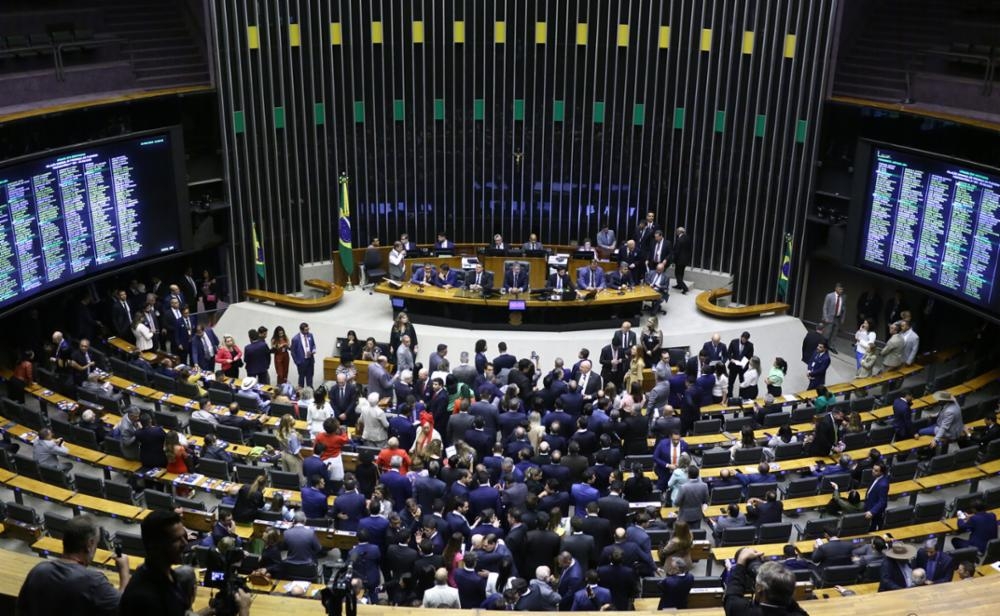 Conselho de Ética vota amanhã parecer contra Pollon, Van Hattem e Zé Trovão
