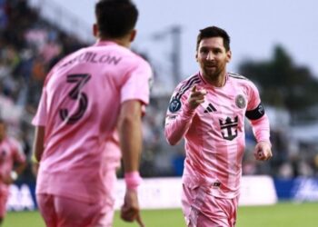 Messi chega a marca de 900 gols na carreira