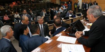 MP de SP quer bloquear criação de 105 novos cargos na Câmara de Campinas