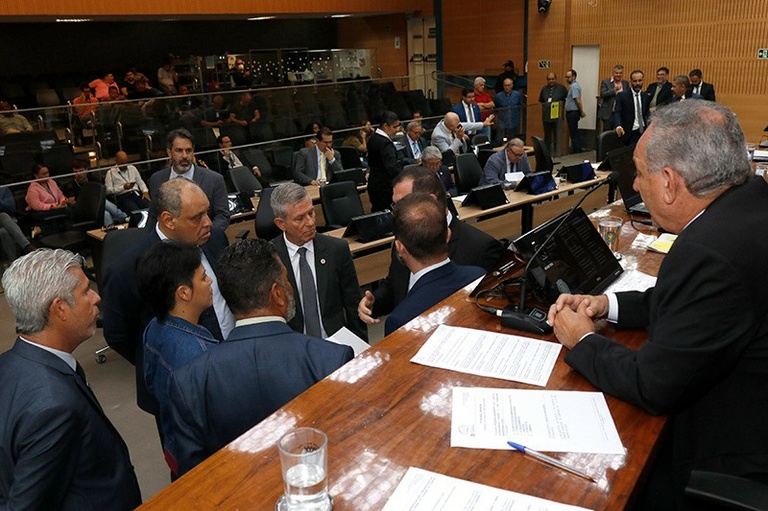 MP de SP quer bloquear criação de 105 novos cargos na Câmara de Campinas