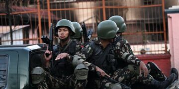Entenda o impacto do orçamento militar dos EUA e quais empresas mais lucram com a venda de armas