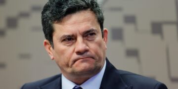 ‘Quero que Flávio seja mais votado do que o pai dele foi em 2022’, afirma Moro
