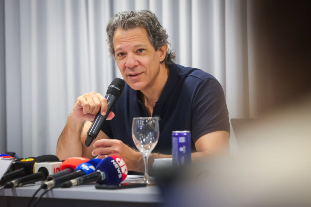 ‘Tarcísio não tem familiaridade nenhuma com SP’, diz Haddad