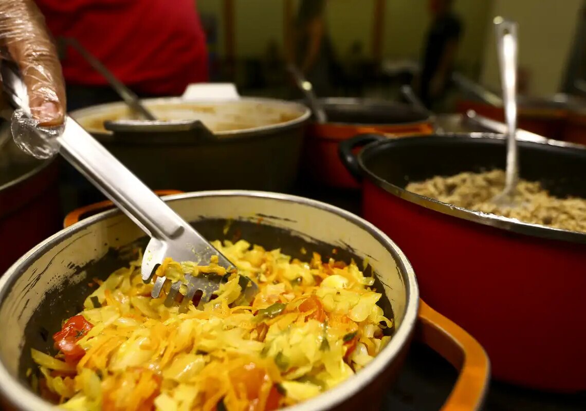 Preço médio do self-service por quilo chega a R$ 86,86 em São Paulo