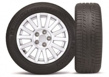 Como calibrar os pneus para viajar no calor: guia técnico essencial