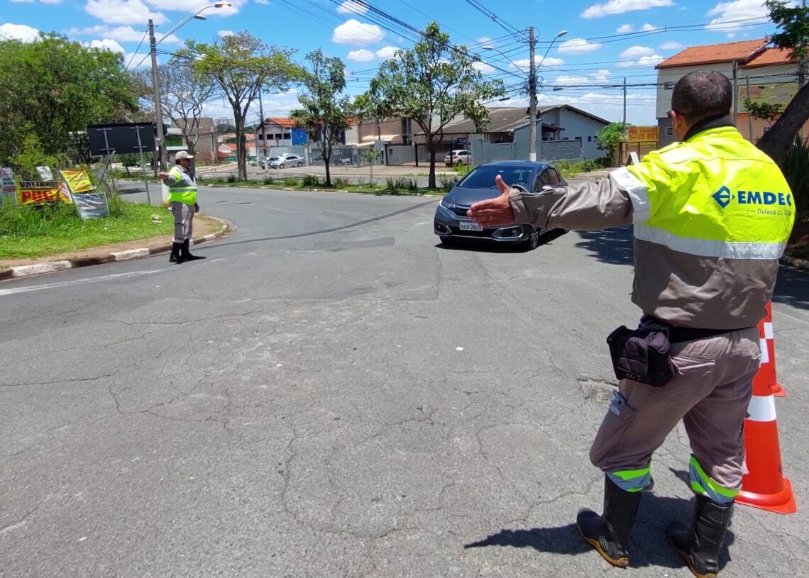 Obras interditam trecho de rua na região da PUC-Campinas até junho