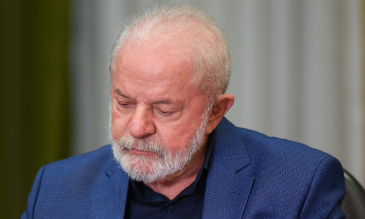 PL quer que TSE proíba Lula de atacar rivais em pronunciamento